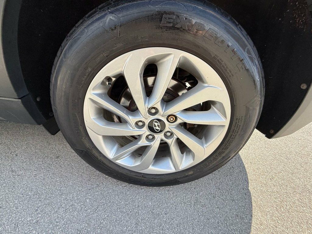 Hyundai Tucson Crdi Premium 5-Door Beige #47