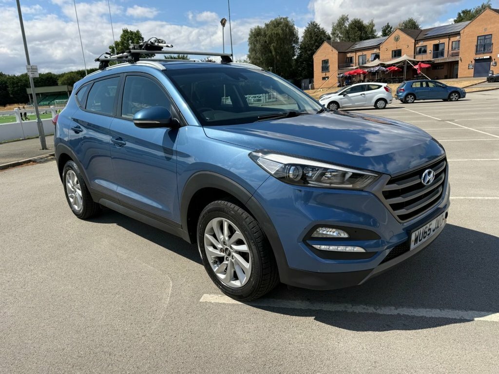 Hyundai Tucson Crdi Premium 5-Door Beige #22