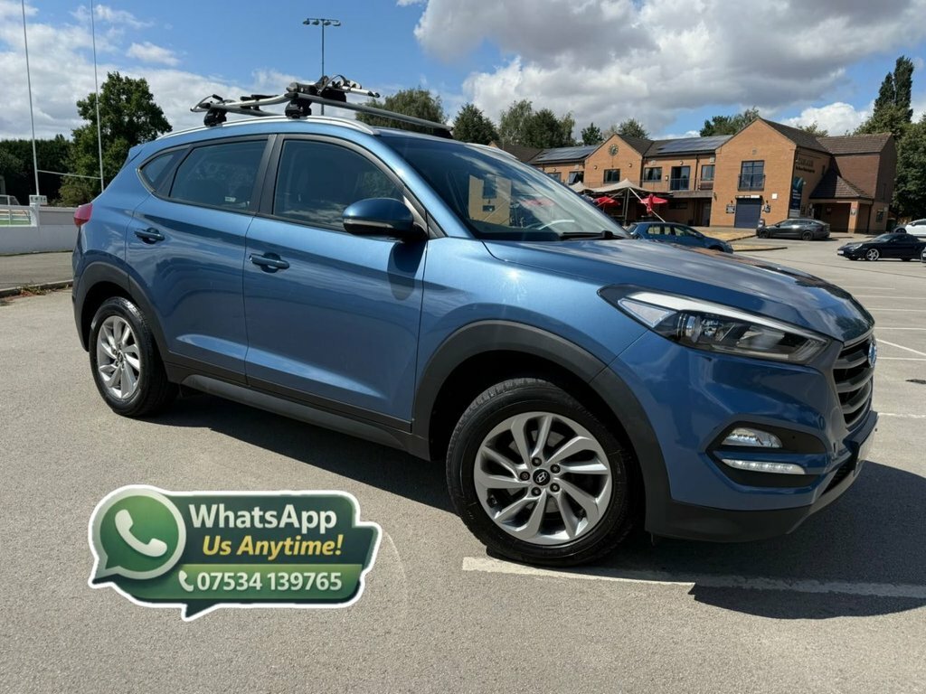 Hyundai Tucson Crdi Premium 5-Door Beige #1