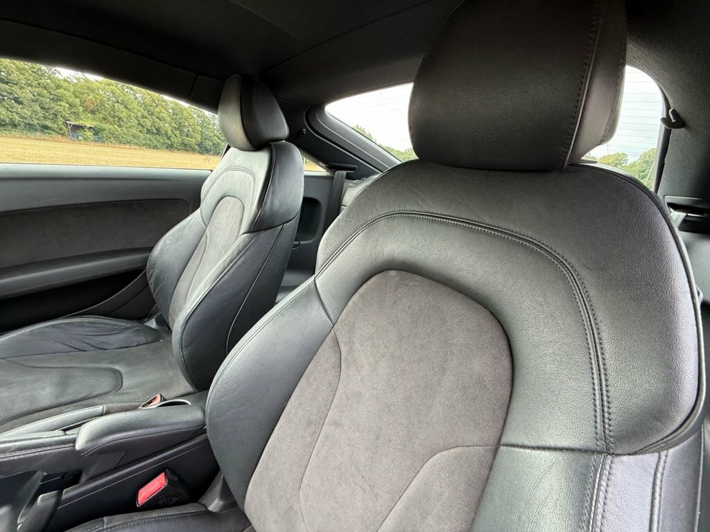 Audi TT 1.8L Sport Black #3