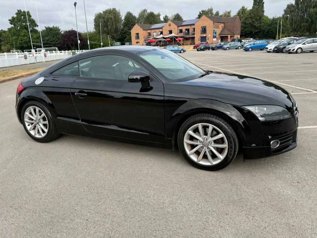 Audi TT 1.8L Sport Black #4