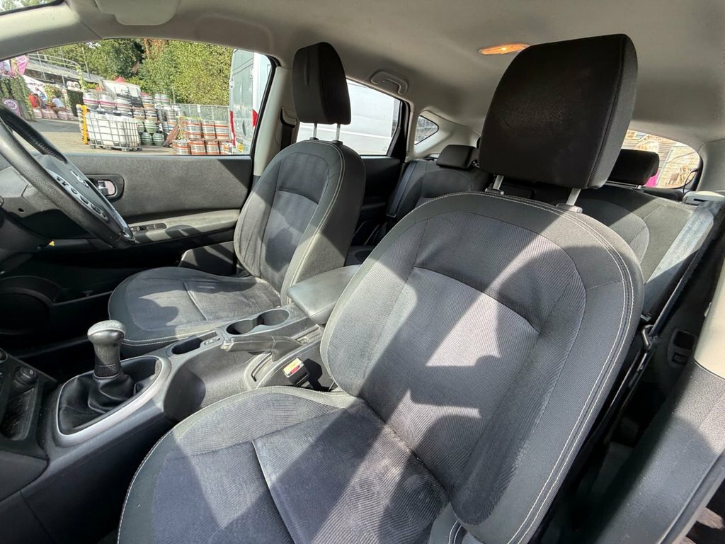 Nissan Qashqai 1.6 Acenta 2Wd Euro 5 Ss White #3