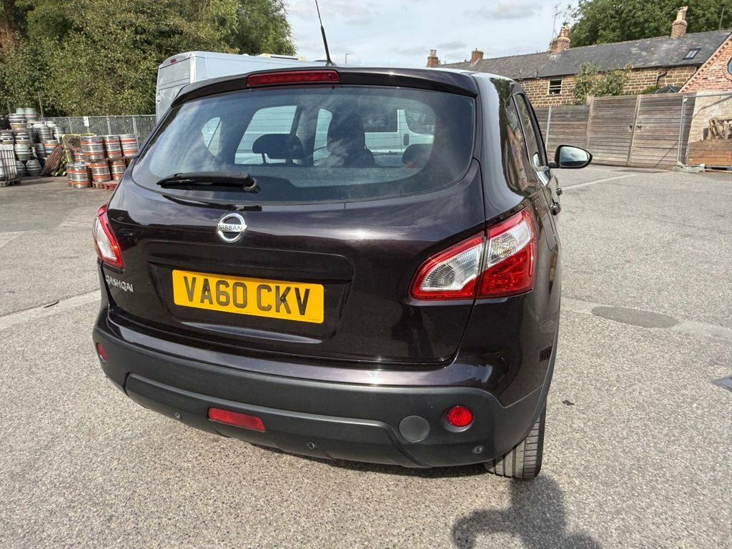 Nissan Qashqai 1.6 Acenta 2Wd Euro 5 Ss White #30