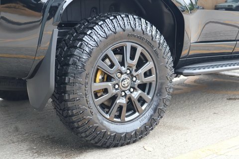 Toyota Land Cruiser 2026 26 2026 Black #4
