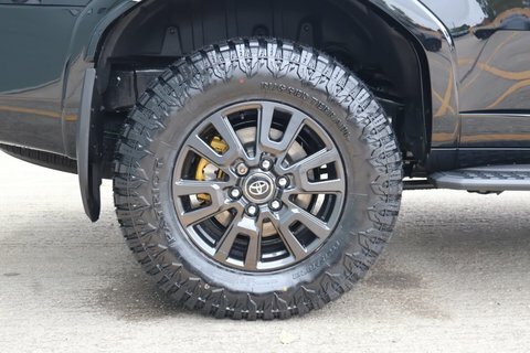 Toyota Land Cruiser 2026 26 2026 Black #3