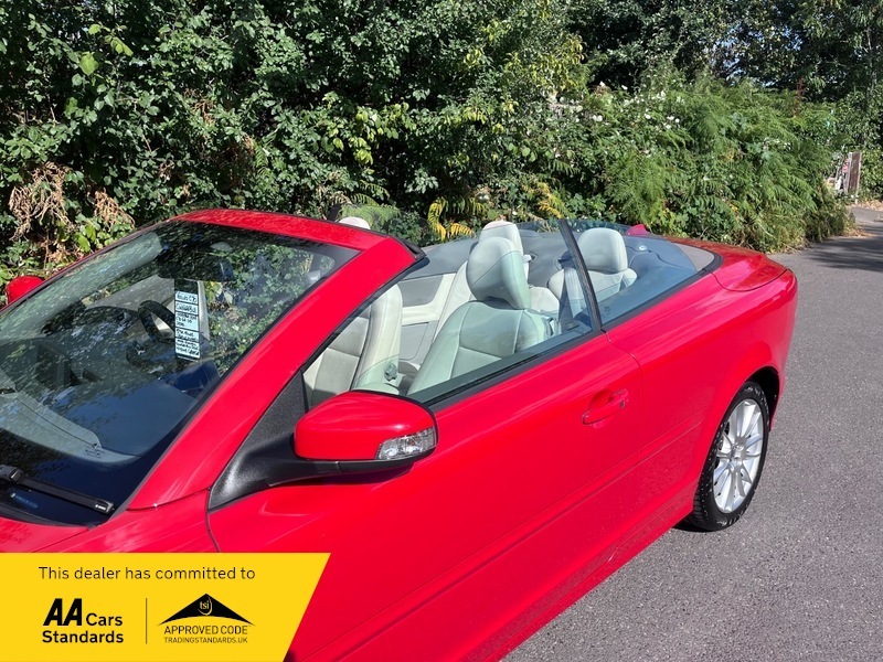 Volvo C70 D5 Se Red #3