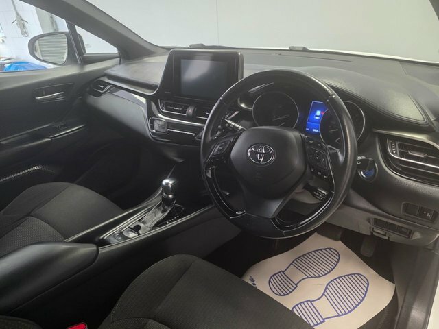 Toyota C-Hr 1.8 Hybrid Dynamic #27