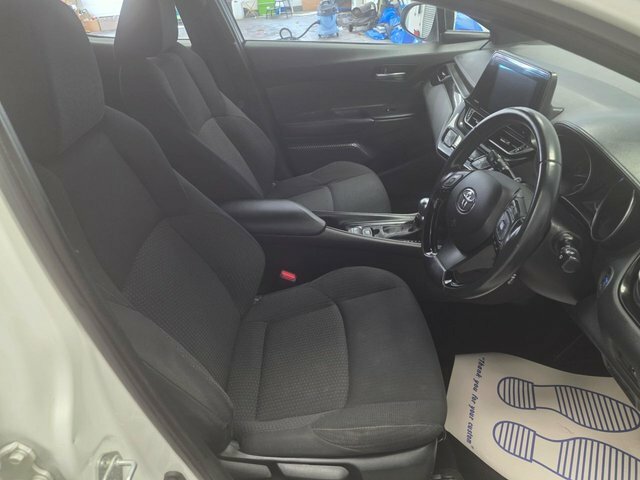 Toyota C-Hr 1.8 Hybrid Dynamic #26