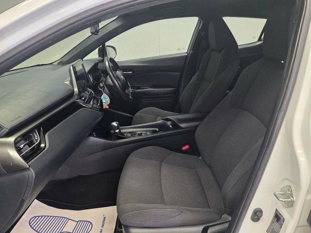 Toyota C-Hr 1.8 Hybrid Dynamic #32