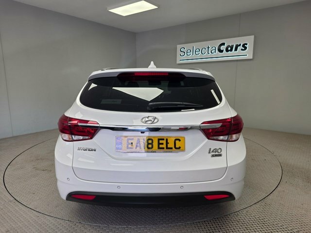Hyundai I40 Saloon 1.7 Crdi Blue Drive Se Nav Euro 6 Ss Black #12
