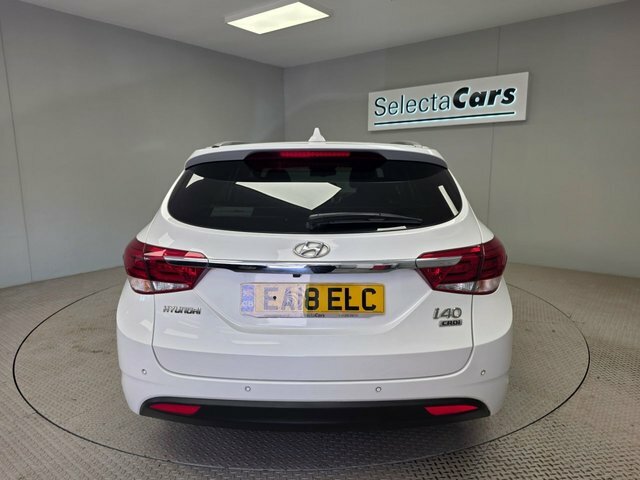 Hyundai I40 Saloon 1.7 Crdi Blue Drive Se Nav Euro 6 Ss Black #7