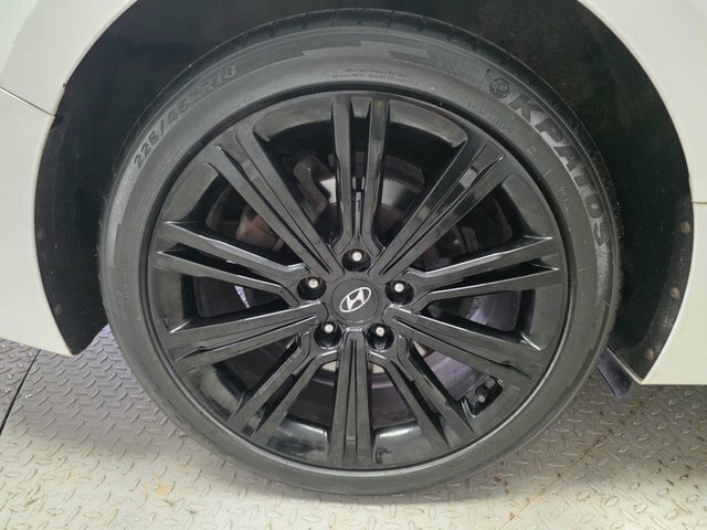 Hyundai I40 Saloon 1.7 Crdi Blue Drive Se Nav Euro 6 Ss Black #14