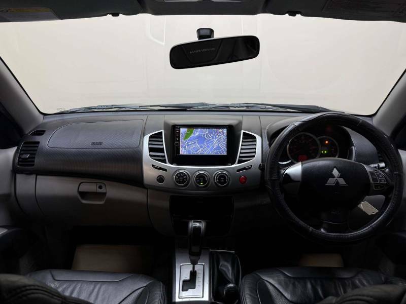 Mitsubishi L200 2.5 L200 Barbarian Lwb Double Cab Di-d 4X4 4W Black #3