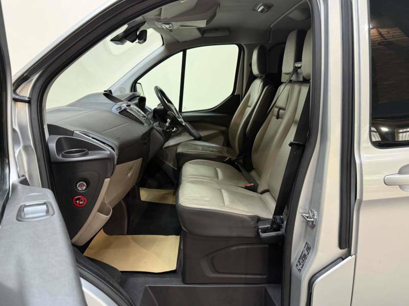 Ford Tourneo Custom 2.2 Tourneo Custom 300 Ltd E-tech - 2014 64 Silver #4