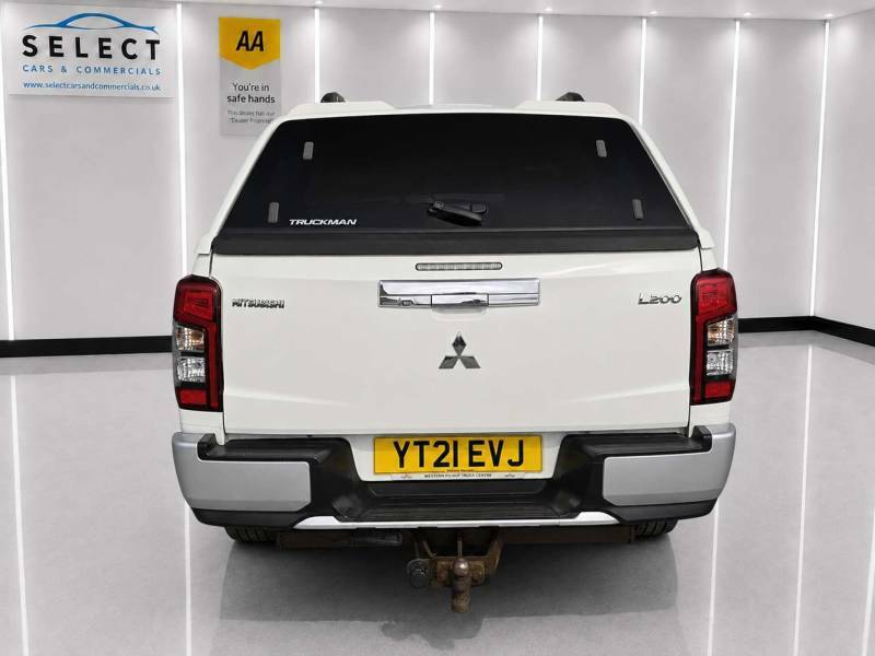 Mitsubishi L200 2.3 L200 Barbarian Di-d 4Wd White #4