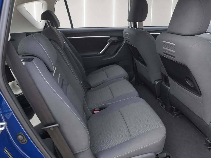 Toyota Verso 2017 1.6 V-matic Icon Mpv Euro 6 Red #11