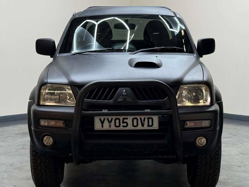 Mitsubishi L200 2.5 L200 Animal Black #6