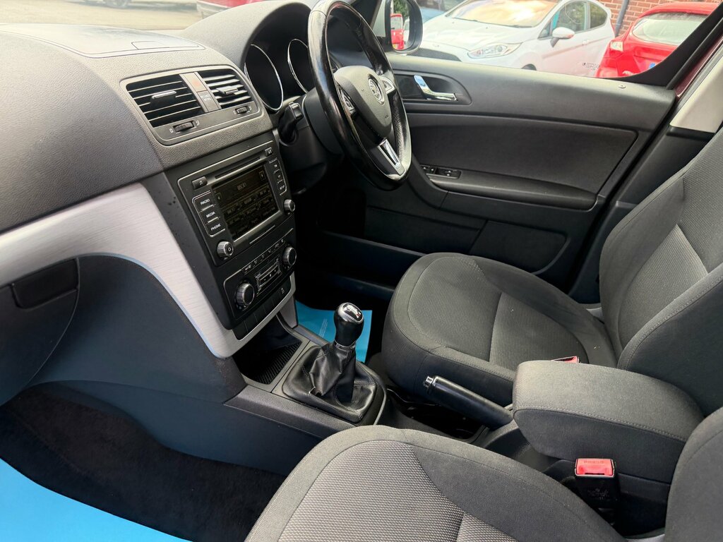Skoda Yeti Outdoor S Tdi Cr Blue #25