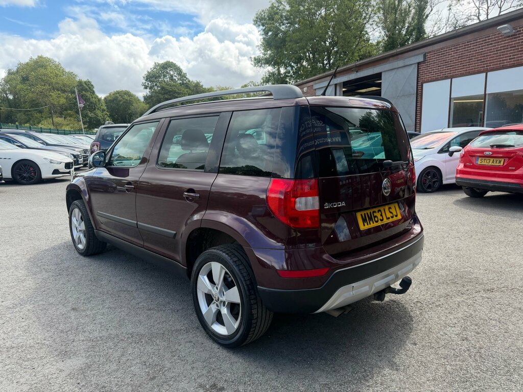 Skoda Yeti 2.0 Tdi Se Outdoor 4Wd Euro 5 1 Red #3