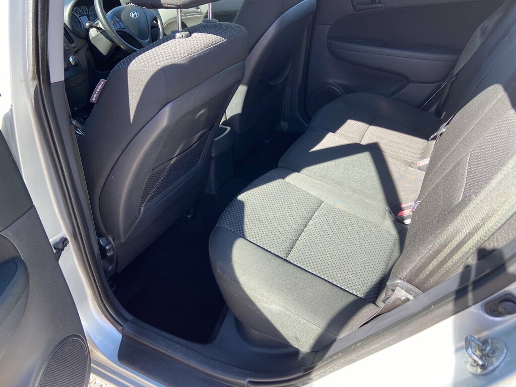 Hyundai I30 1.6 Crdi Comfort Euro 4 Black #21