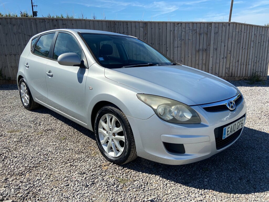 Hyundai I30 1.6 Crdi Comfort Euro 4 Black #2