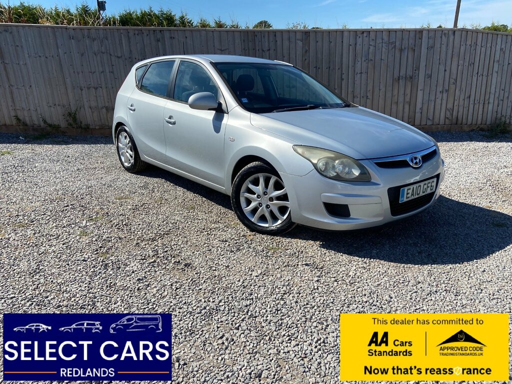 Hyundai I30 1.6 Crdi Comfort Euro 4 Black #1
