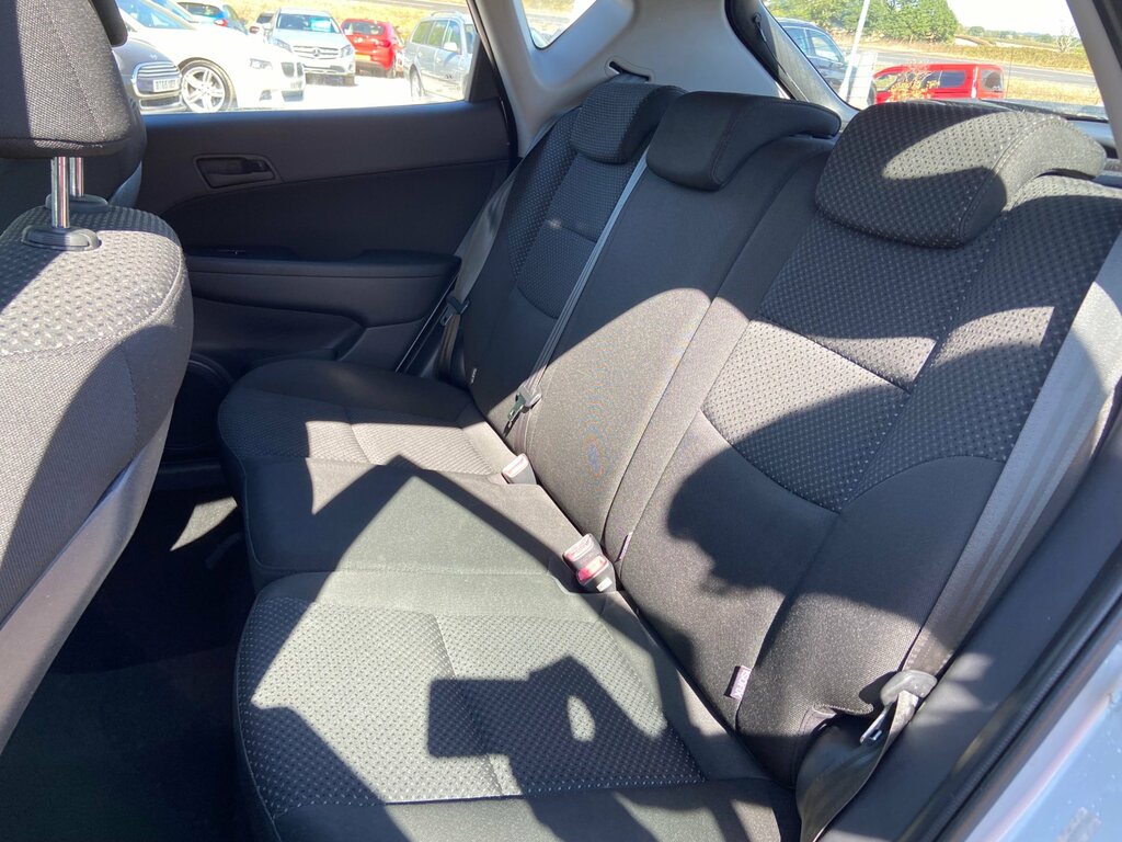 Hyundai I30 1.6 Crdi Comfort Euro 4 Black #20