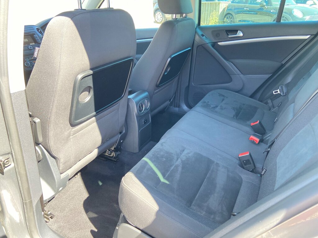 Volkswagen Tiguan Suv 2.0 Grey #26