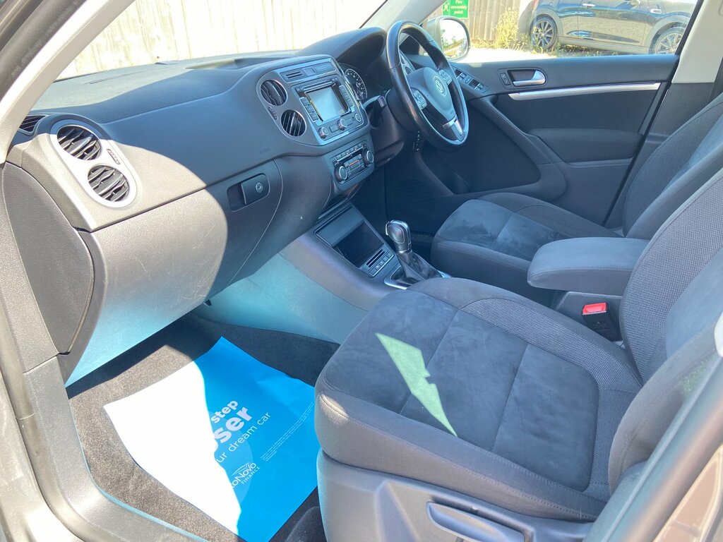 Volkswagen Tiguan Suv 2.0 Grey #22