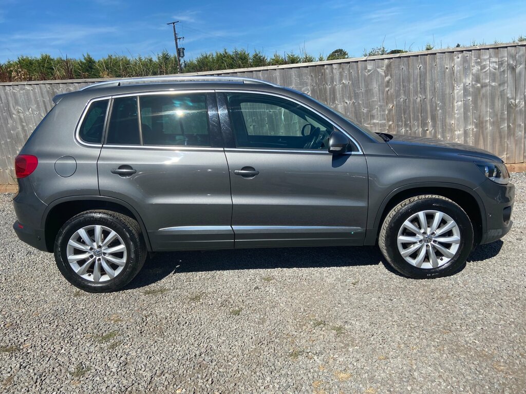 Volkswagen Tiguan Suv 2.0 Grey #15
