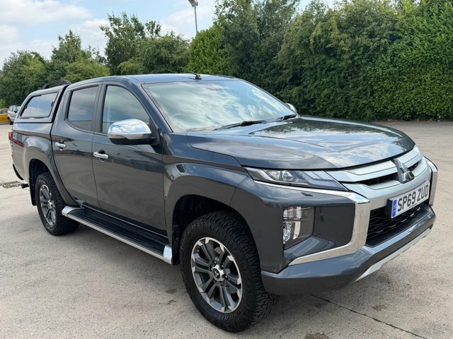 Mitsubishi L200 Di-d Dc Barbarian Pickup Grey