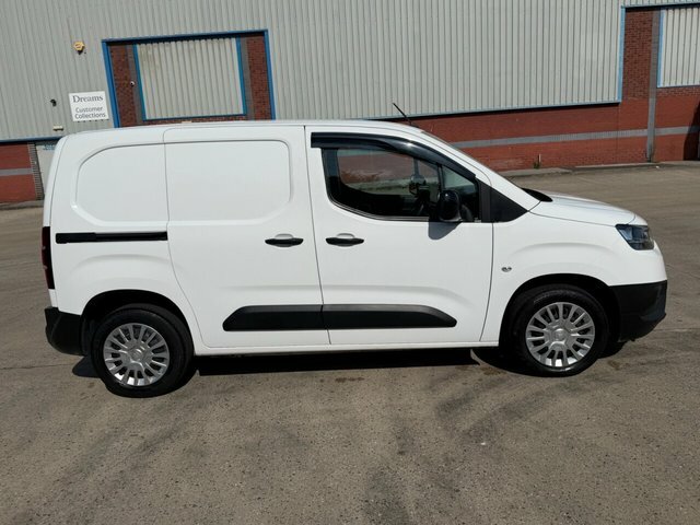 Toyota Proace City Bluehdi Icon Short Panel FN22SFV White #5