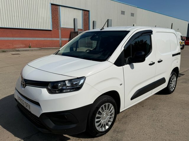 Toyota Proace City Bluehdi Icon Short Panel FN22SFV White #2
