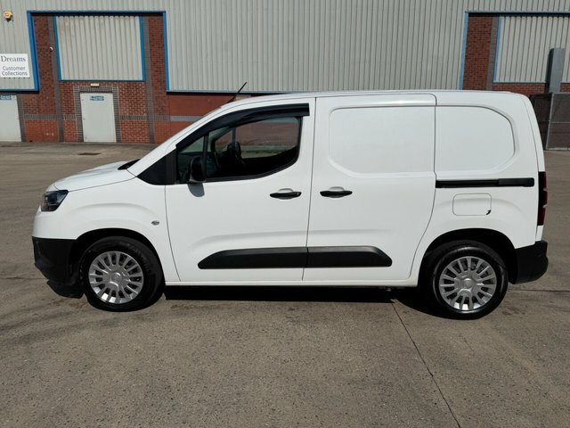 Toyota Proace City Bluehdi Icon Short Panel FN22SFV White #6