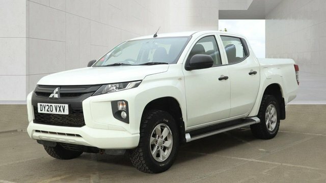 Mitsubishi L200 Di-d Dc 4Life Pickup White #2