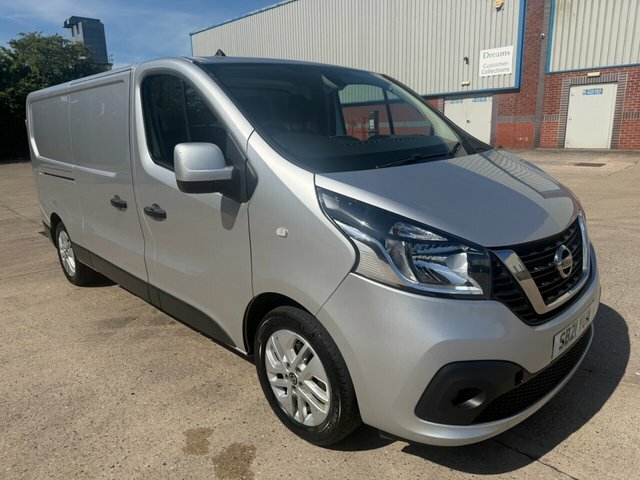 Nissan NV300 Dci 30 Tekna Panel Grey