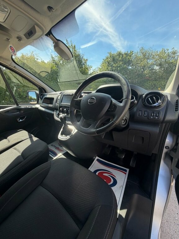 Nissan NV300 Mpv Grey #10