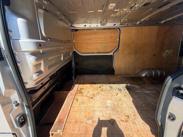 Nissan NV300 Mpv Grey #16