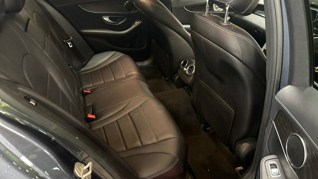 Mercedes-Benz C Class C220 Cdi Amg Sport Edition Premium  #11