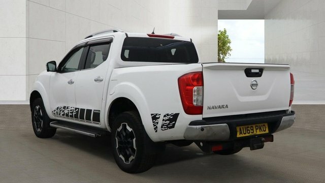 Nissan Navara Dci Tekna Pickup Double White #2