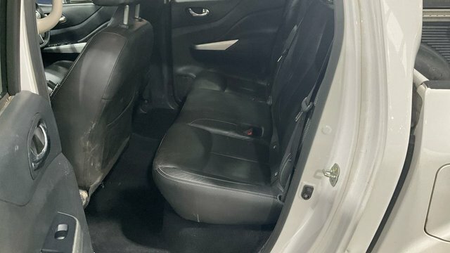 Nissan Navara 2.3L Tekna Black #10