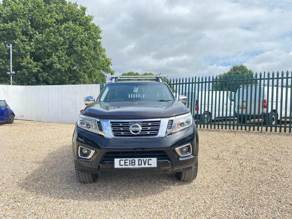 Nissan Navara 2.3 Dci Tekna Pickup Double Cab CE18DVC Black #3