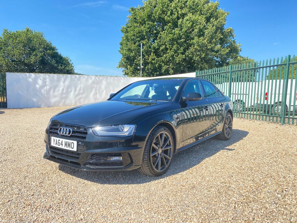 Audi A4 2.0 Tdi Black Edition Plus Saloon Manua Black #3