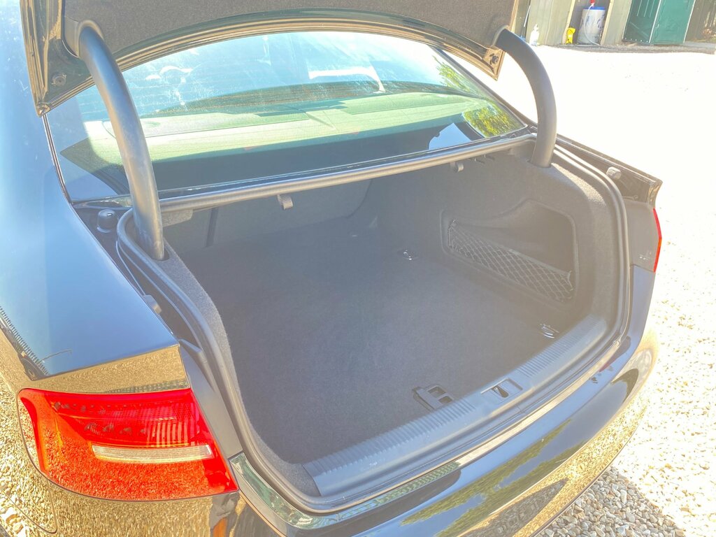 Audi A4 2.0 Tdi Black Edition Plus Saloon Manua Black #6