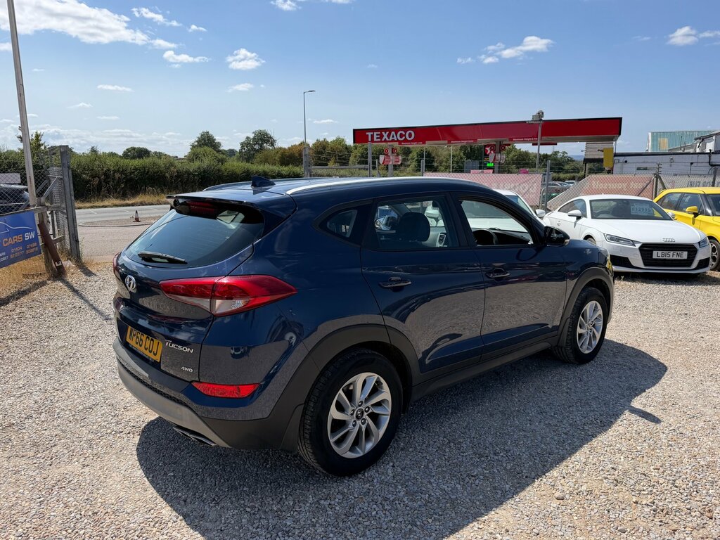 Hyundai Tucson Crdi Se Nav Blue Drive Brown #8