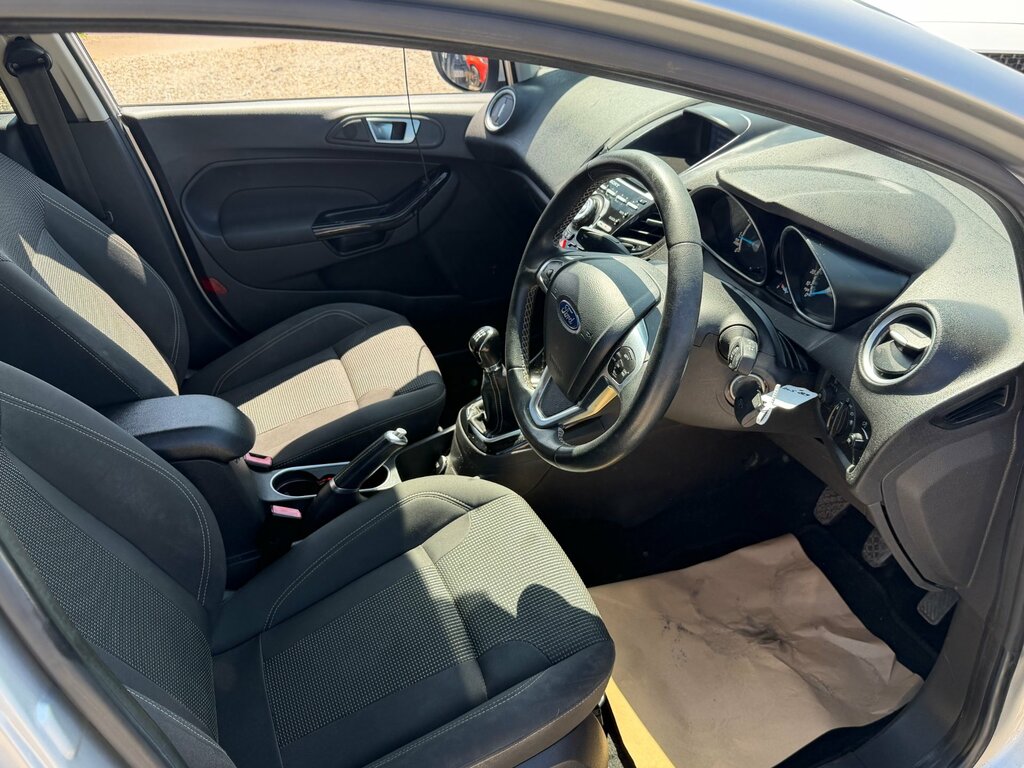 Ford Fiesta 1.0T Ecoboost Titanium Hatchback Silver #3