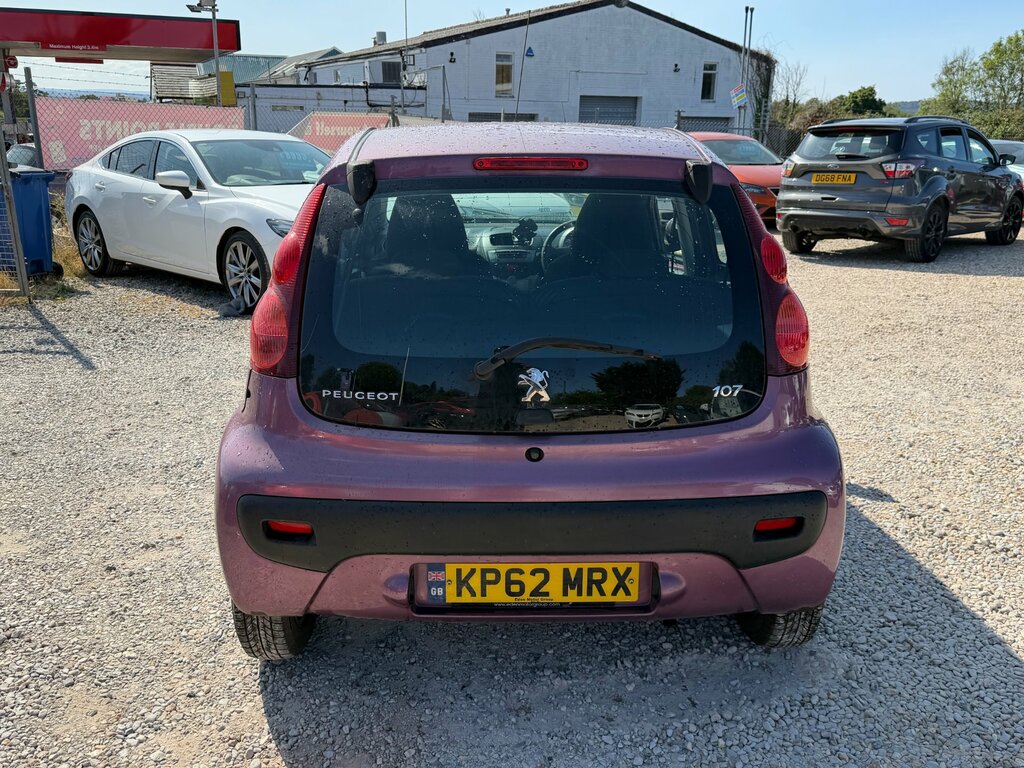 Peugeot 107 107 Active Red #8