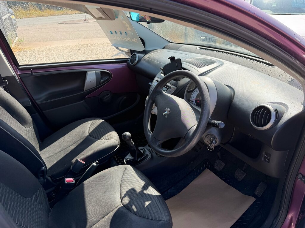 Peugeot 107 1.0 12V Active Hatchback Euro 5 Purple #3