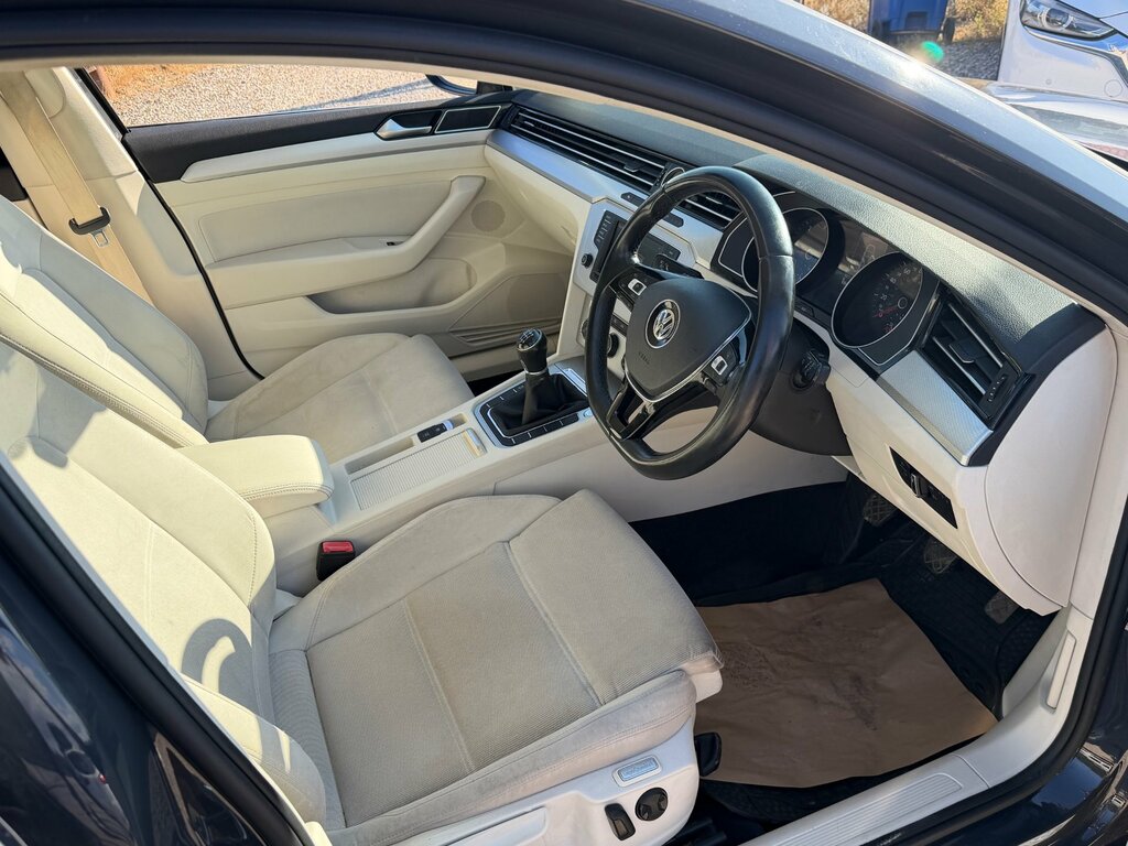 Volkswagen Passat 1.6 Tdi Bluemotion Tech Se Business Estate Die Grey #2