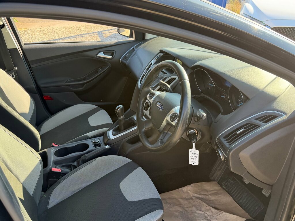 Ford Focus 1.6 Zetec Estate Euro 5 105 Ps Black #3